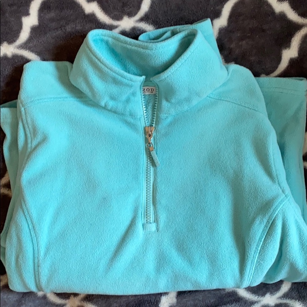 Izod fleece pullover
